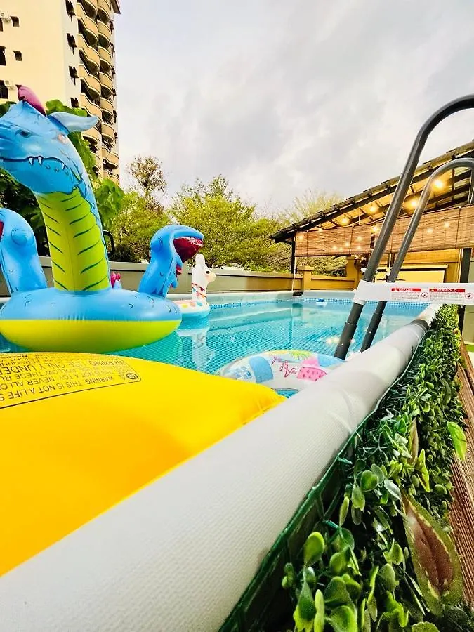 Cozy Family Escape By Stayco - Pool, Ktv, Outdoor Cinema & Jacuzzi - Just 2 Mins To Beach Batu Feringgi Βίλα