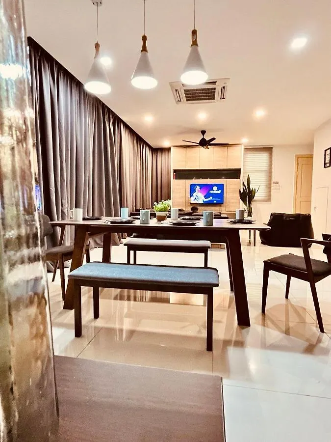 Cozy Family Escape By Stayco - Pool, Ktv, Outdoor Cinema & Jacuzzi - Just 2 Mins To Beach 峇都丁宜 0*,